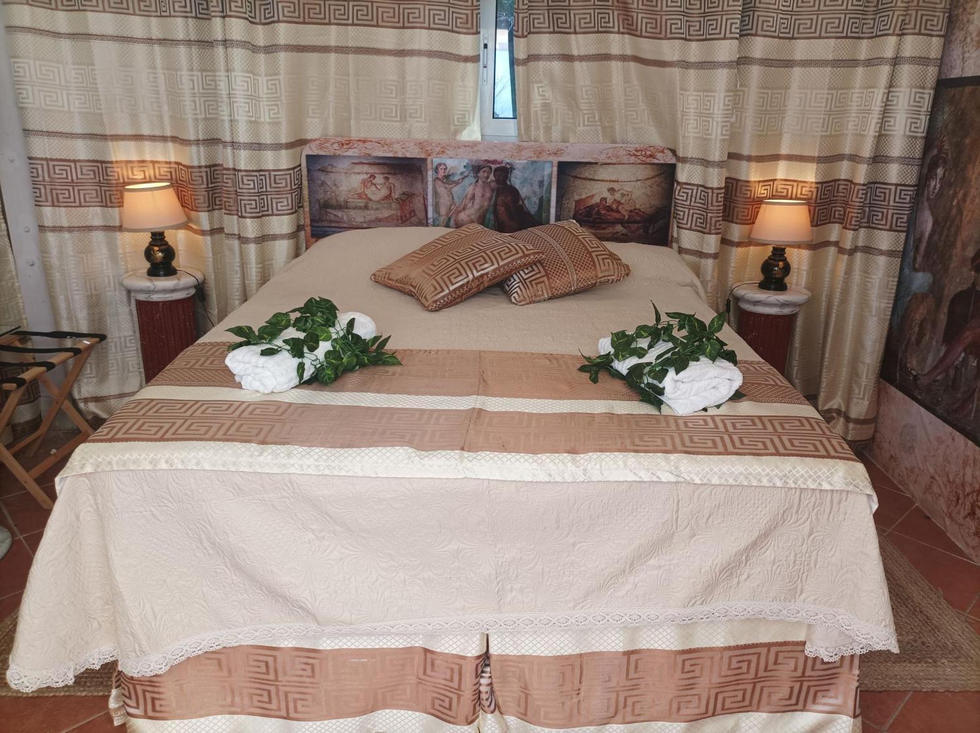 Homart Roof King Guest house *